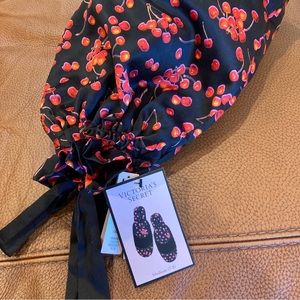 victoria’s secret fuzzy cherry slippers (NWT!)